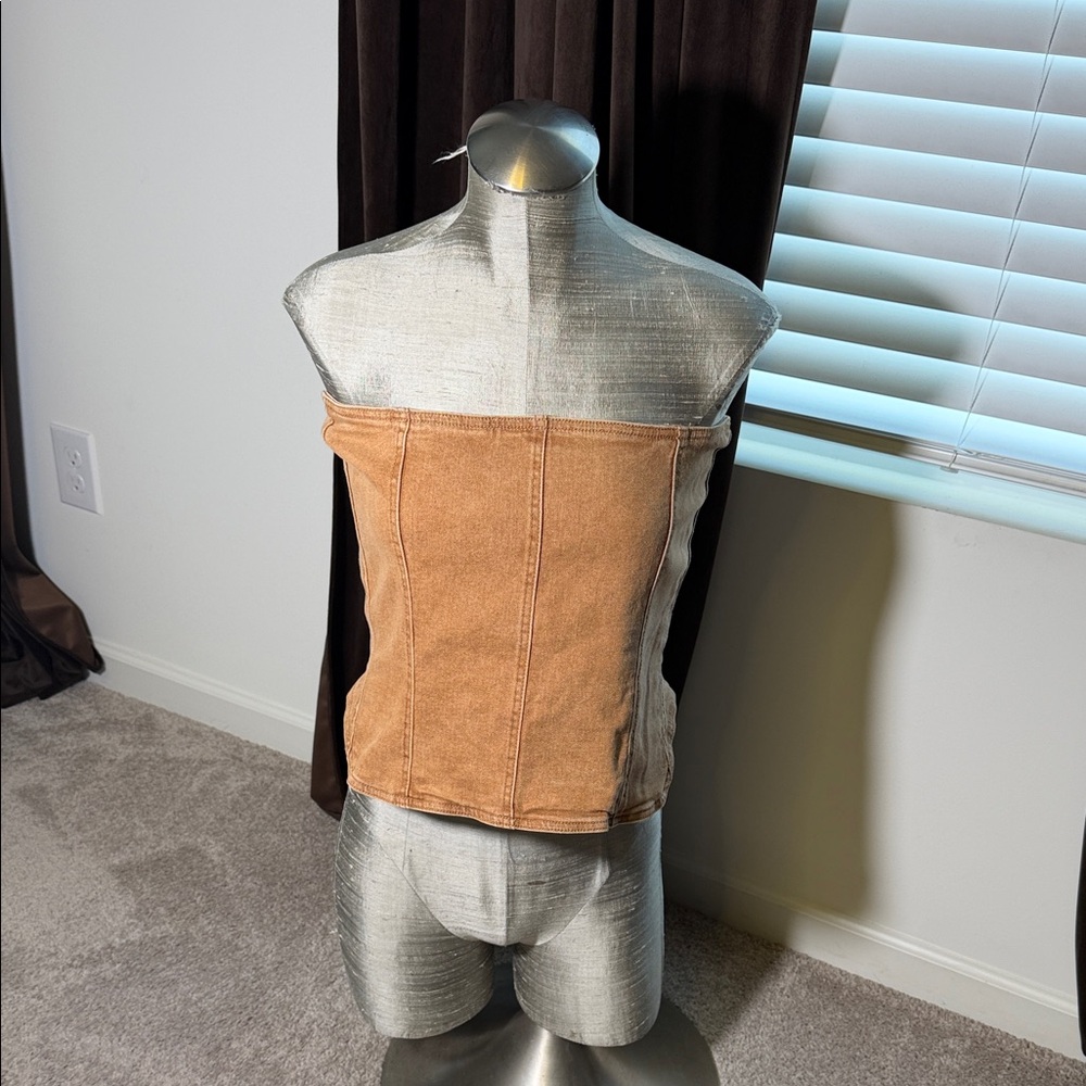 Women's Tan Crop Top